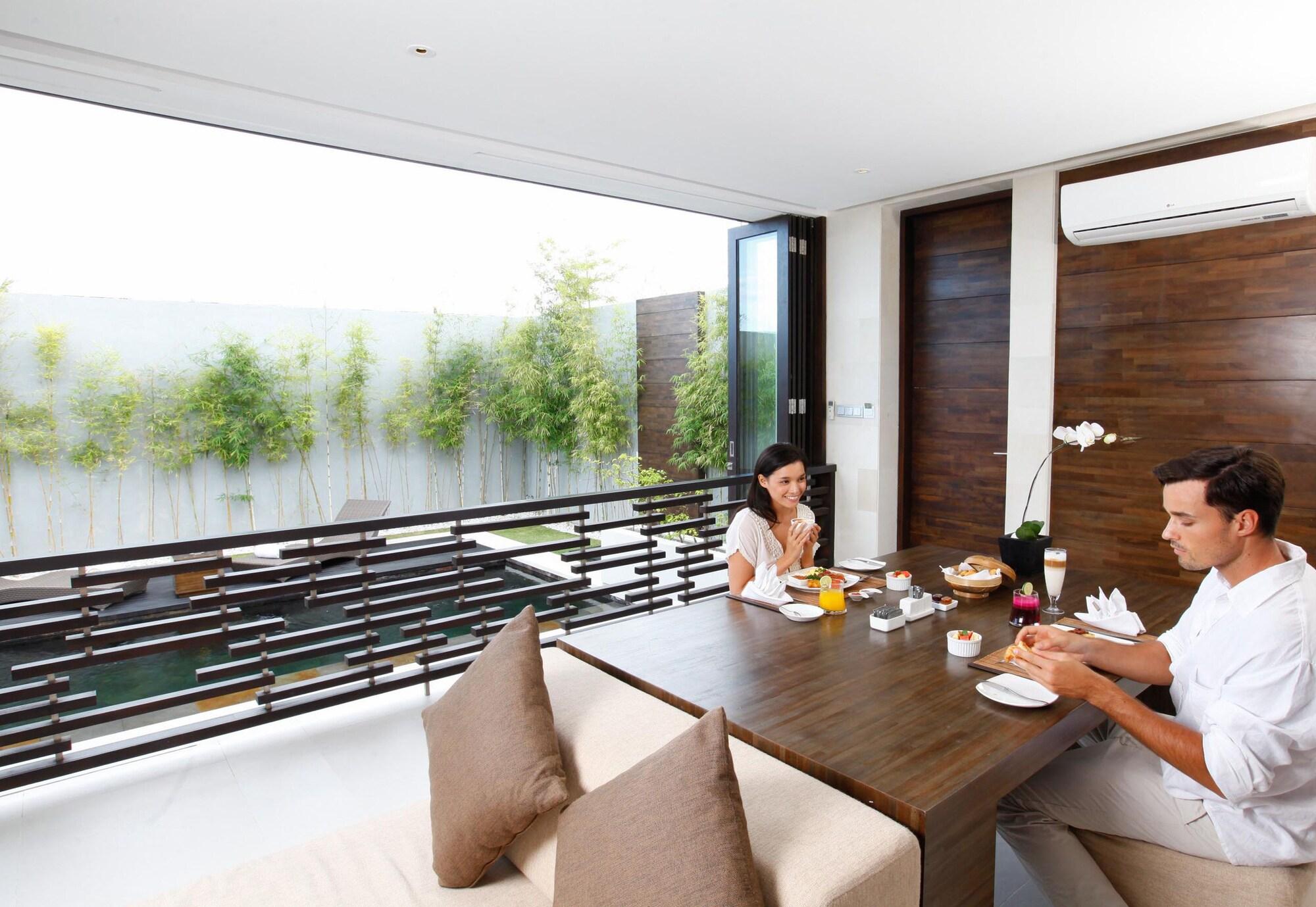 Equilibria Seminyak Villa Exteriör bild