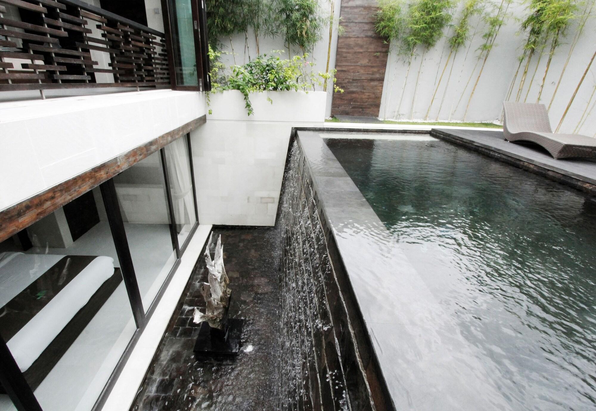 Equilibria Seminyak Villa Exteriör bild