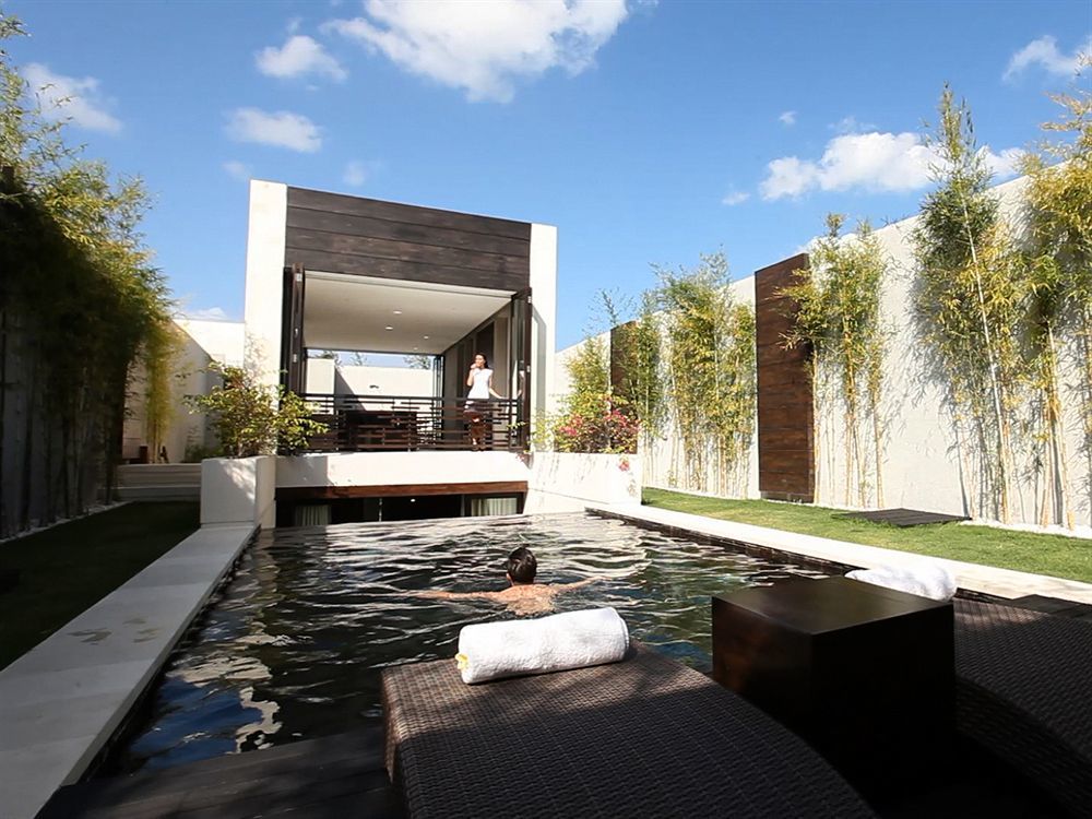 Equilibria Seminyak Villa Exteriör bild